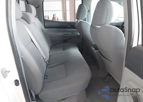 2011 Toyota Tacoma Base V6 z USA, uszkodzony, nr VIN 5TFMU4FN5BX003213